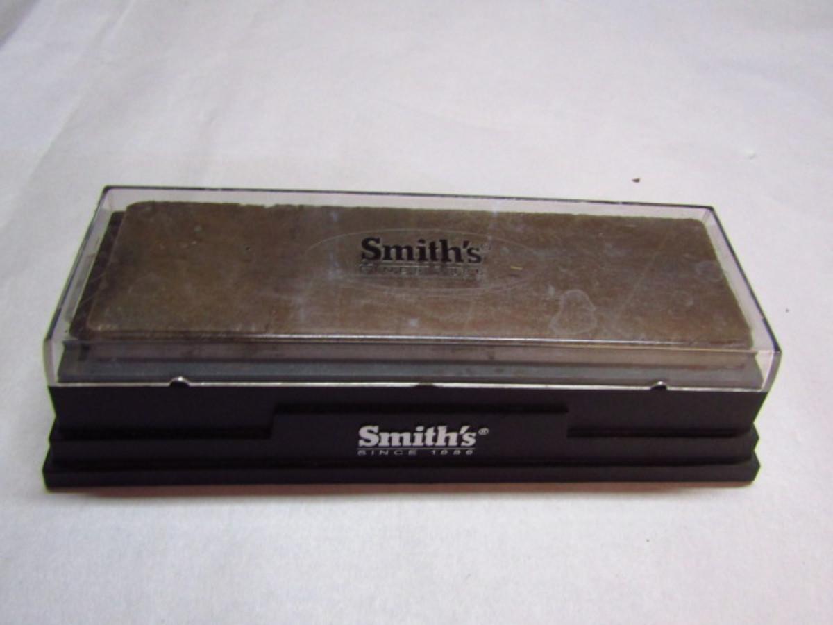 Smith's Sharpening/Whetstone (G)