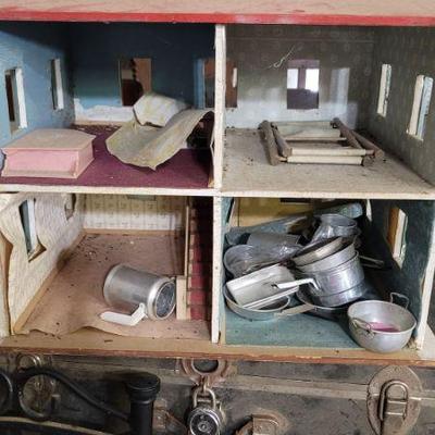 Another antique doll house