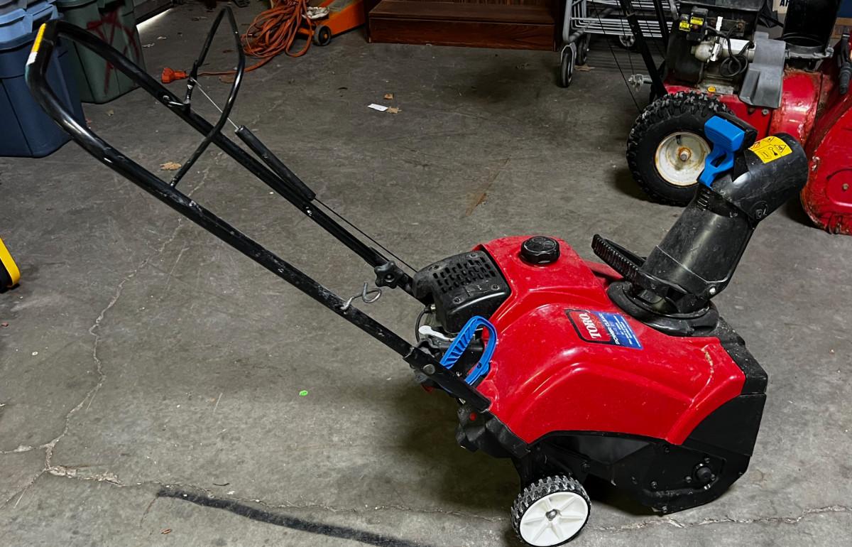 Toro Power Clear 518 ZE Snow Blower