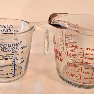 Lot #57  Anchor Hocking 4 Cup, Pyrex 2 cups Measuring cups