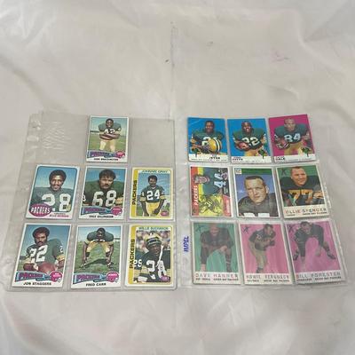 -8- SPORTS | Vintage Green Bay Packers Card Collection