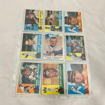 -9- SPORTS | Vintage Milwaukee Braves Card Collection