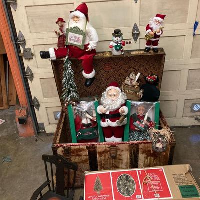 Vintage steamer lot with in excellent condition Christmas figures and decorations
