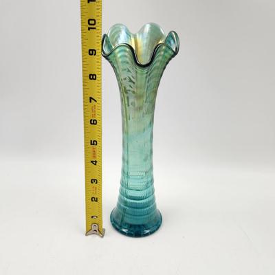 VINTAGE IMPERIAL RIPPLE GREEN CARNIVAL GLASS VASE