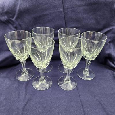 VINTAGE FLAMENCO 6 CRYSTAL GOBLETS W/ ORIGINAL BOX
