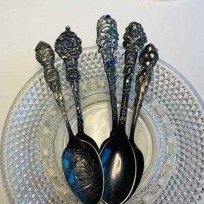 Lot 230R: Sterling Silver Souvenir Spoons (111.61 grams)