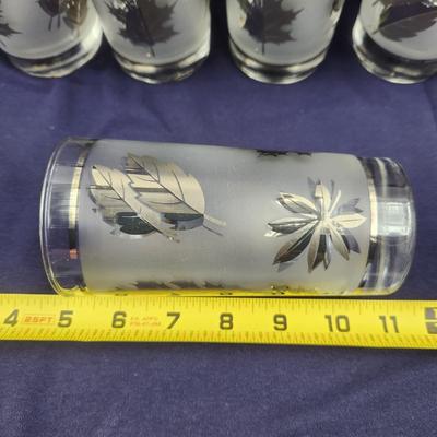7 MID-CENTURY LIBBEY LEAF SILVER FROSTED FOLIAGE GLASSWARE
