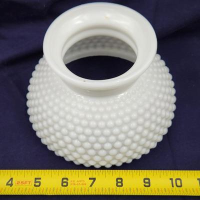 VINTAGE MILK GLASS HOBNAIL LAMP SHADE