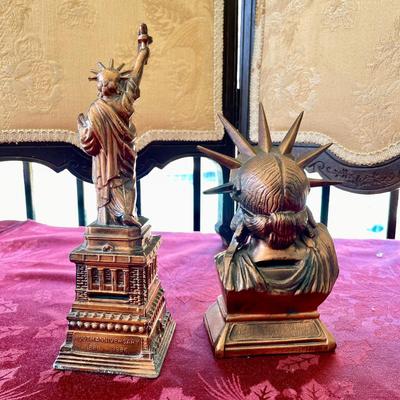 LOT 27  VINTAGE STATUE OF LIBERTY COLLECTABLES COPPER BANKS