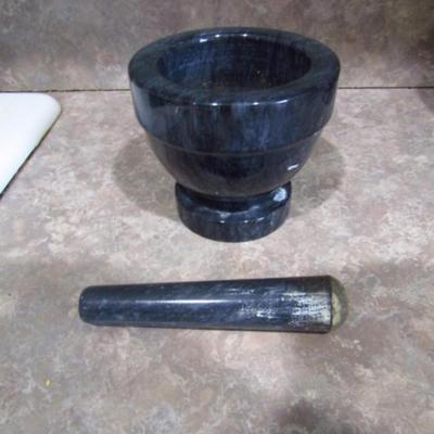 Marble Mortar and Pestle (Apt)