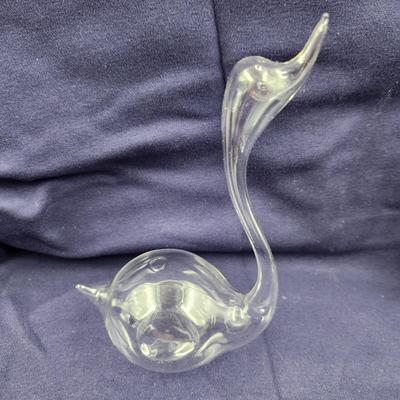 BEAUTIFUL GLASS SWAN OIL LAMP - MISSING WICK