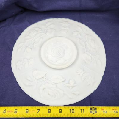 VINTAGE FROSTED MILK GLASS EMBOSS3D ROSES IMPERIAL GLASS SERVING PLATE