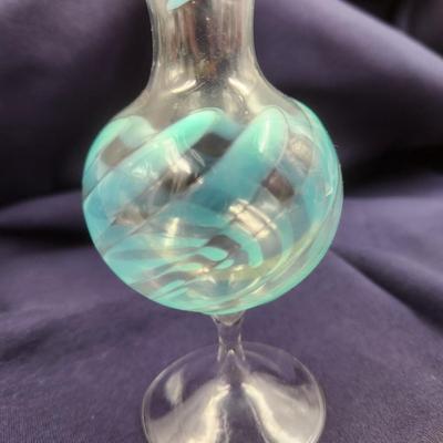 LIGHT WEIGHT HAND BLOWN SWIRL PATTERN GLASS VASE