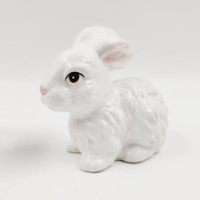 LITTLE VINTAGE WHITE CERAMIC RABBITS