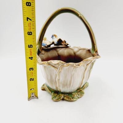 MAJOLICA BIRD CABBAGE LEAF COLLECTABLE BASKET