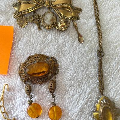 Lot of Edwardian Filigree jewelry