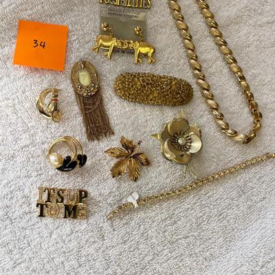 Large lot of Gold colored jewerly