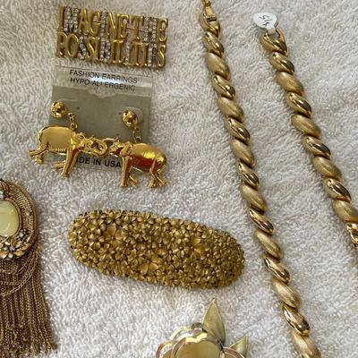 Large lot of Gold colored jewerly