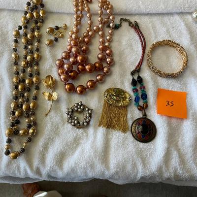 Lot of Earth tone jewelry