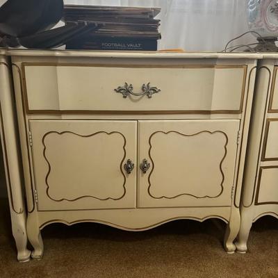 Vintage Dixie French Provincial - Hutch Bottom