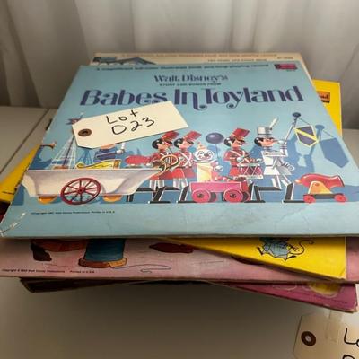 Lot of 9 mixed records and albums lot
