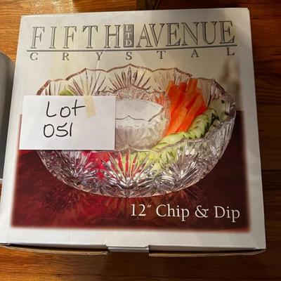 Fifth Ave 12â€ Chip and Dip bowl