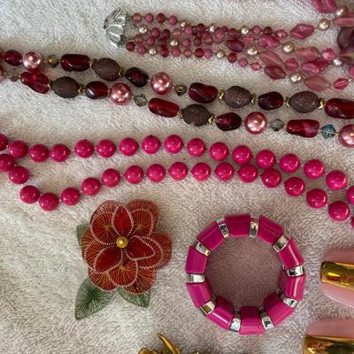 Lot of pinks & reds Jewerly