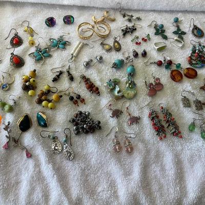 Jackpot lot of Earrings