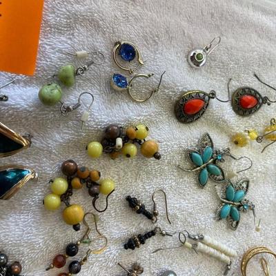 Jackpot lot of Earrings