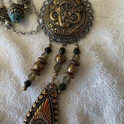 Lot of 4 Chunky pins