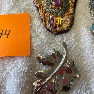 Lot of 4 Chunky pins
