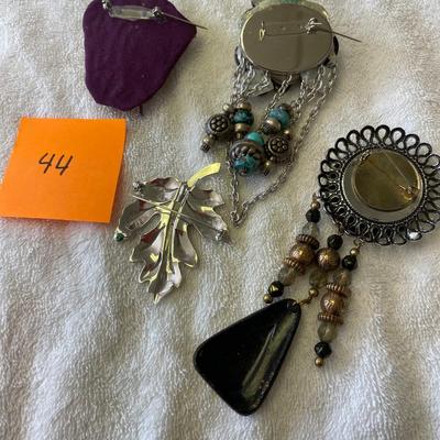 Lot of 4 Chunky pins