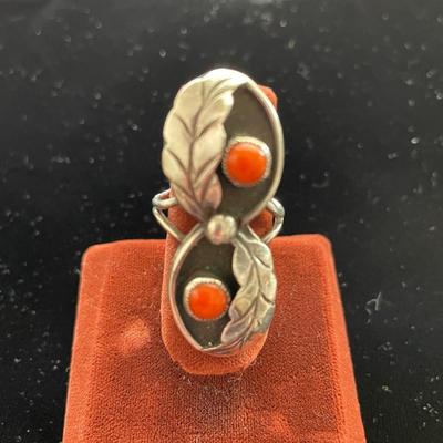 NATIVE AMERICAN RED TURQUOISE RING