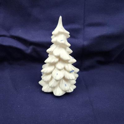 VINTAGE SMALL WHITE CERAMIC TREE SIGNED