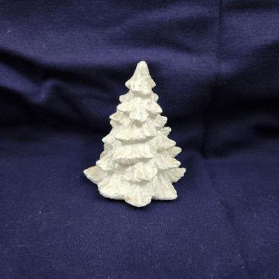 FIRST LADY PHYLLIS SIGNED CERAMIC WHITE TREE