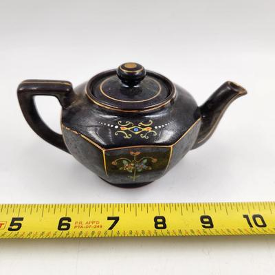 VINTAGE BROWNWARE SINGLE SERVE MORIAGE PAINTED FLORAL TEA POTW/ GOLD TRIM