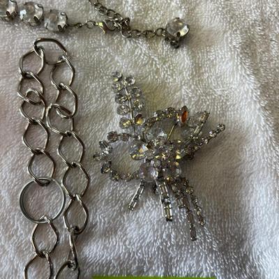 Lot of Silver toned jewelry