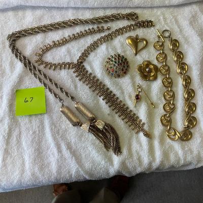 Lot of Goldtone Jewelry