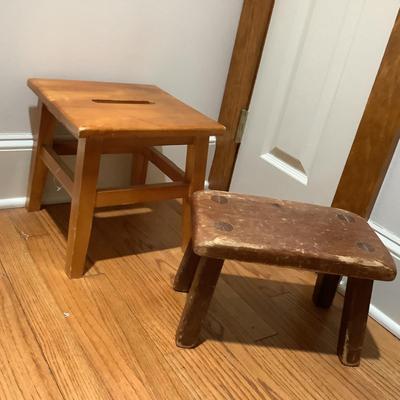 835 Pair of Wooden Stools