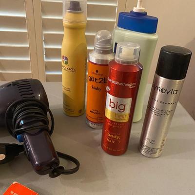 Lot of house hold items