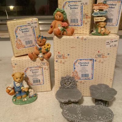 Cherished teddies