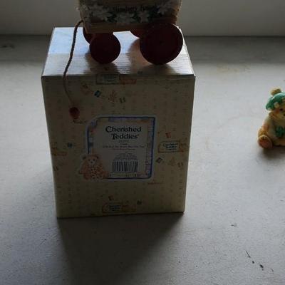 Cherished teddies