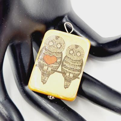 NEAT WOODEN OWL PENDANT