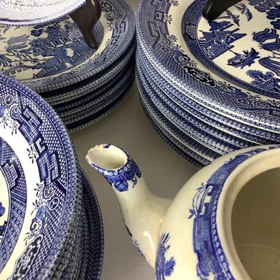 775 Large Set of Blue Willow China