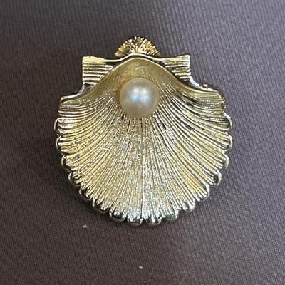 Vintage Gold Tone Faux Pearl Shell Brooch Pin
