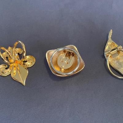 Vintage Gold Tone Scarf Clips