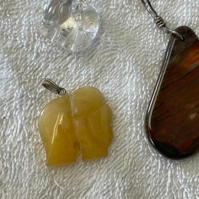 Lot of pendants