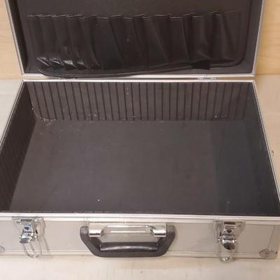 Carrying  case