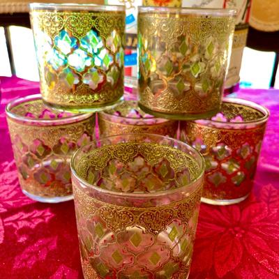 LOT 39  VINTAGE MID CENTURY MODERN ICE BUCKET GOLD EMBOSSED LO BALL GLASSES