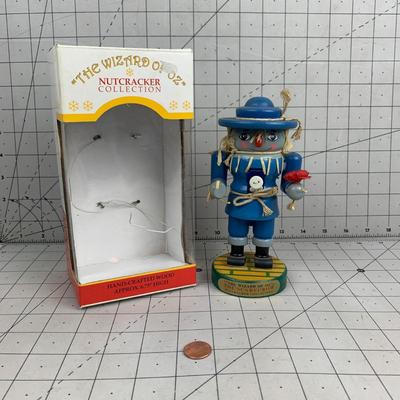 #2 Scarecrow Wizard of Oz Nutcracker Collection With Box